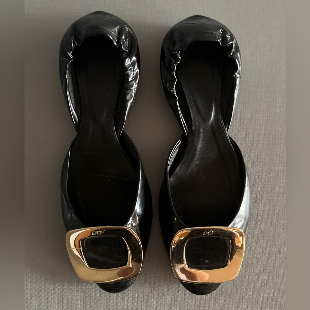 Roger Vivier Chips ballerina flats in patent leather with a gold-tone buckle 7 - Picture 4 of 10